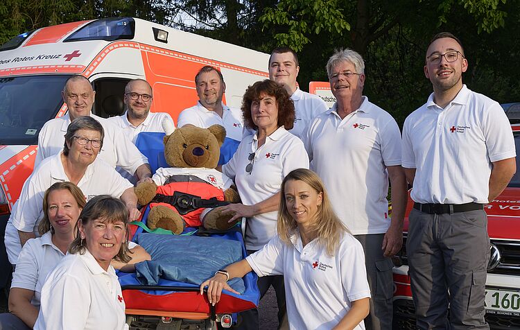 DRK Truppe mit Tom DRK Truppe mit Tom